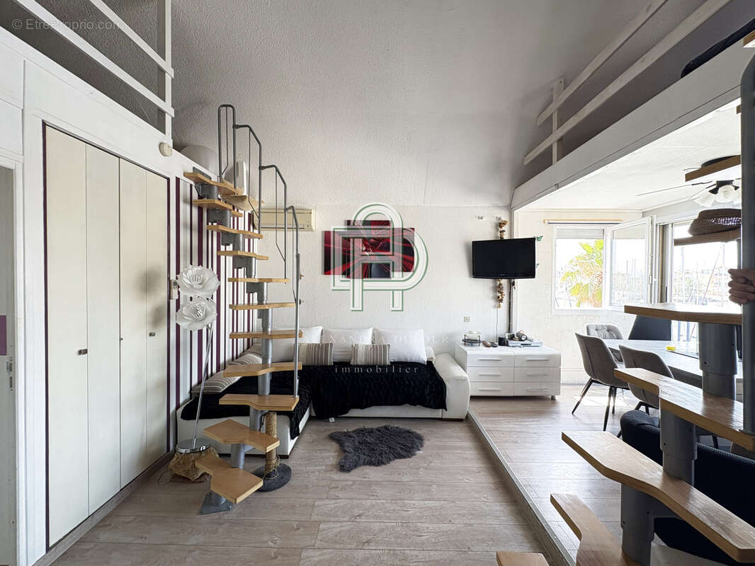 Duplex vue port - T2 bis + - photo 5