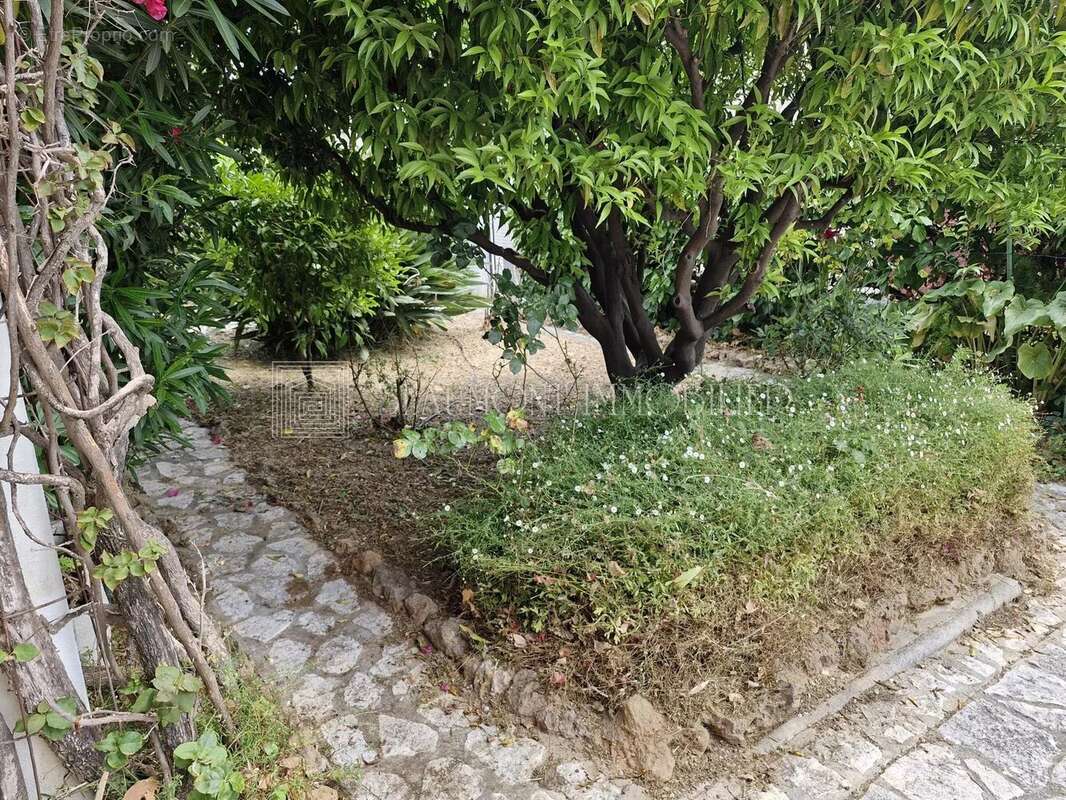 Maison à CAGNES-SUR-MER