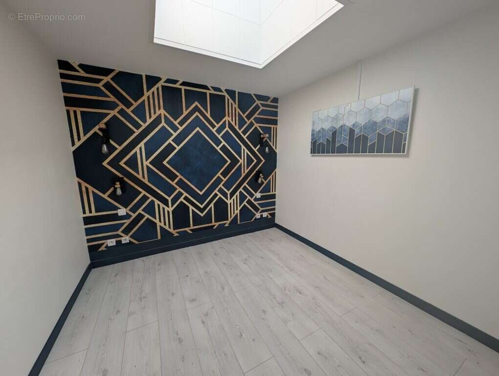 Maison 77 m² à Vayres  - photo 4