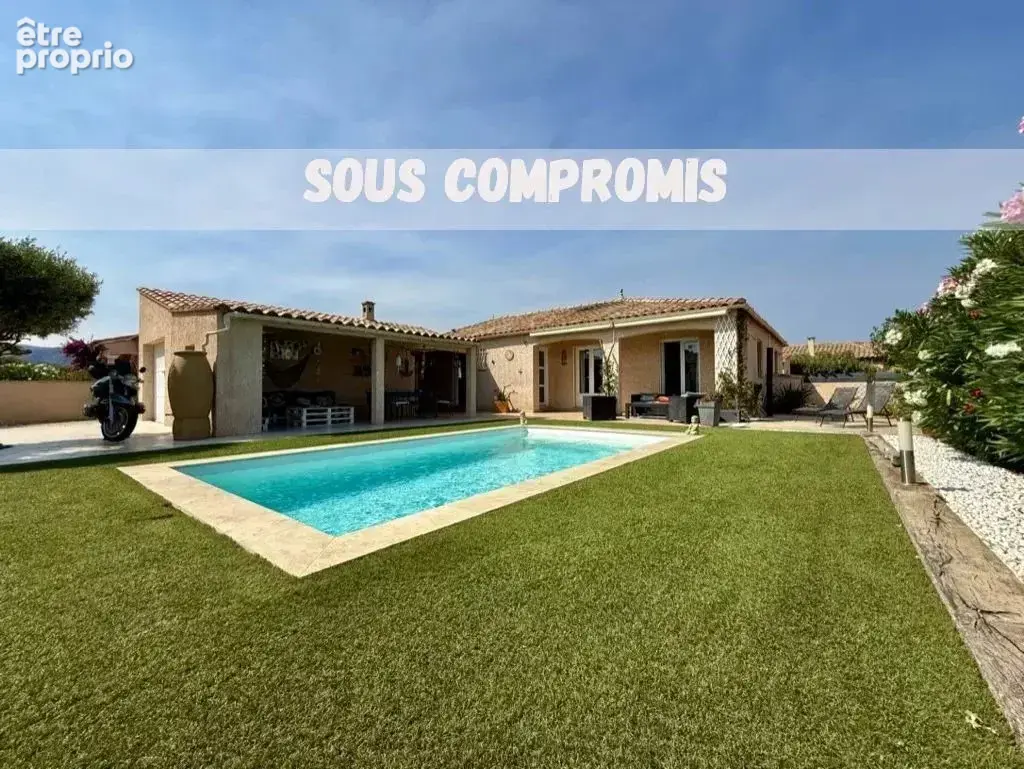 Maison à CAVES