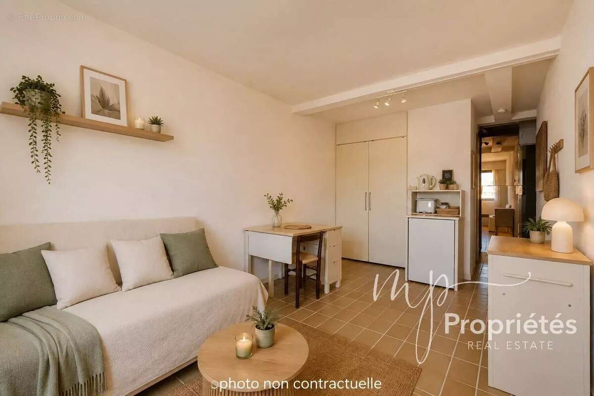 À vendre – Bormes-les-Mimosas / La Favière : charmant studio à 7 minutes à pied de la plage - photo 4