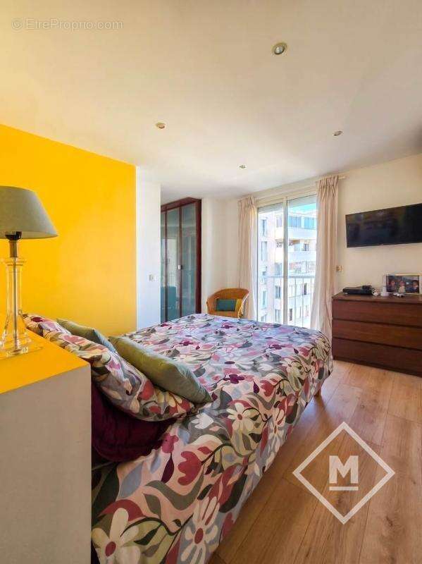 Appartement à MARSEILLE-7E