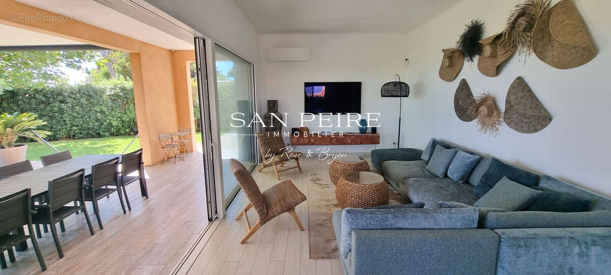Maison à LES ISSAMBRES