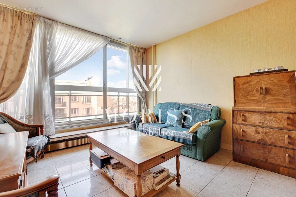 Appartement à PARIS-14E