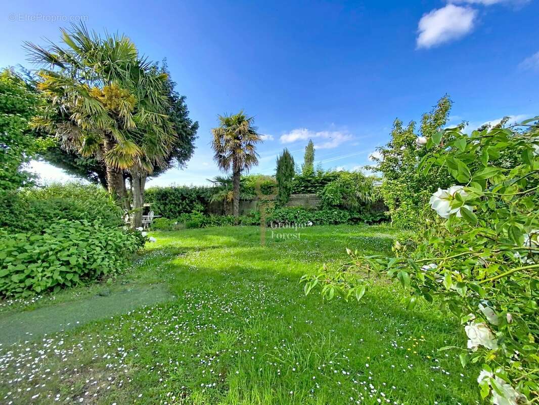 Maison 533 m² à Saint-Aubin  - photo 6