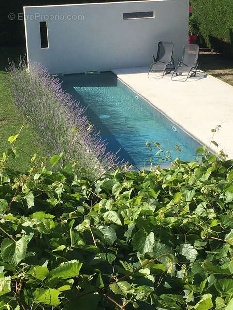 Maison à SUZE-LA-ROUSSE