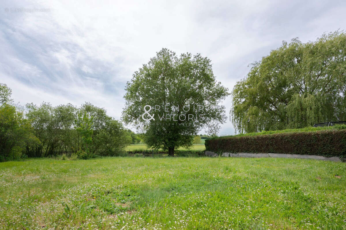 Maison à SOULOSSE-SOUS-SAINT-ELOPHE