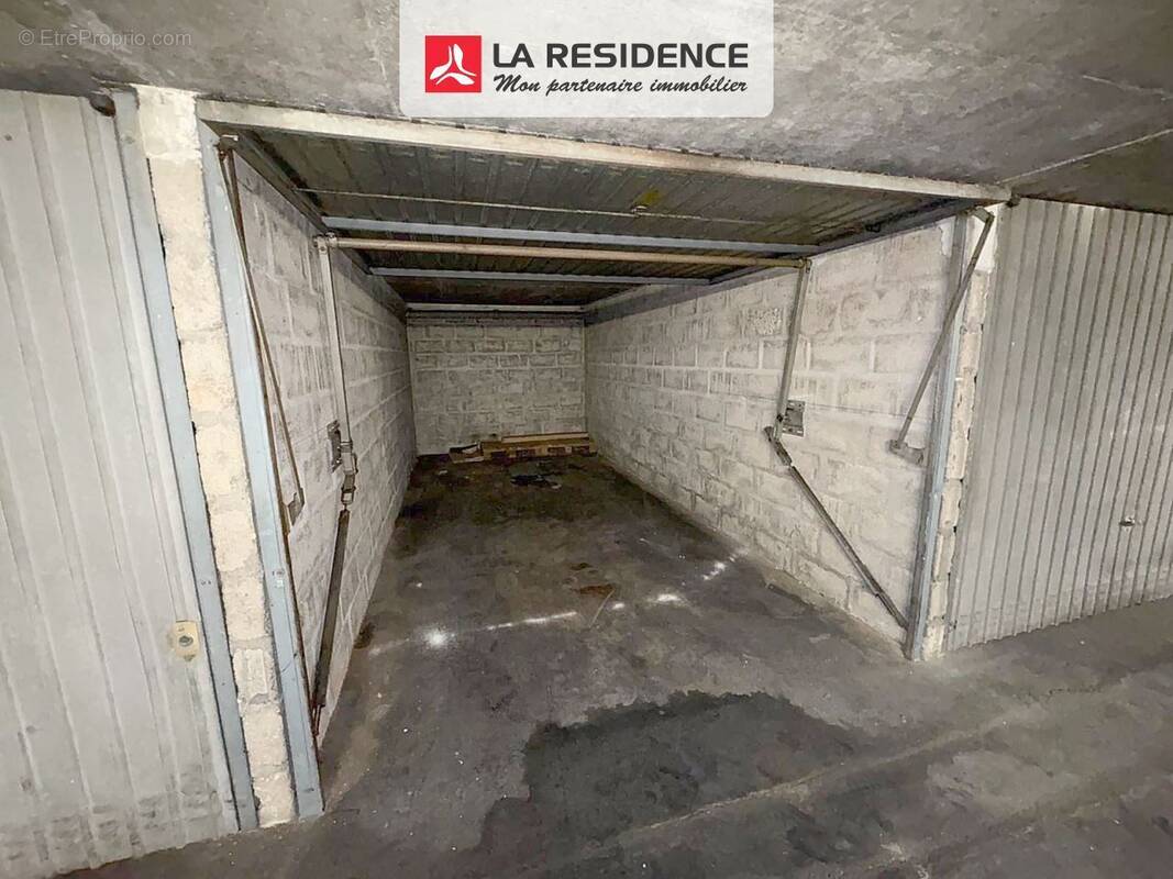 Parking à EPINAY-SUR-SEINE