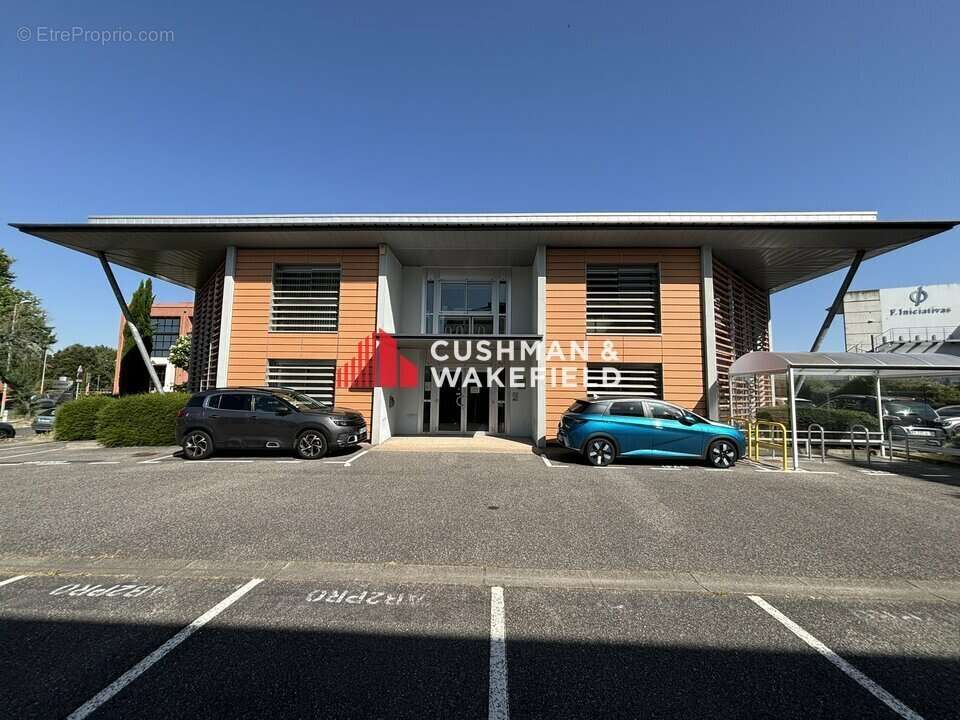 Commerce à LABEGE
