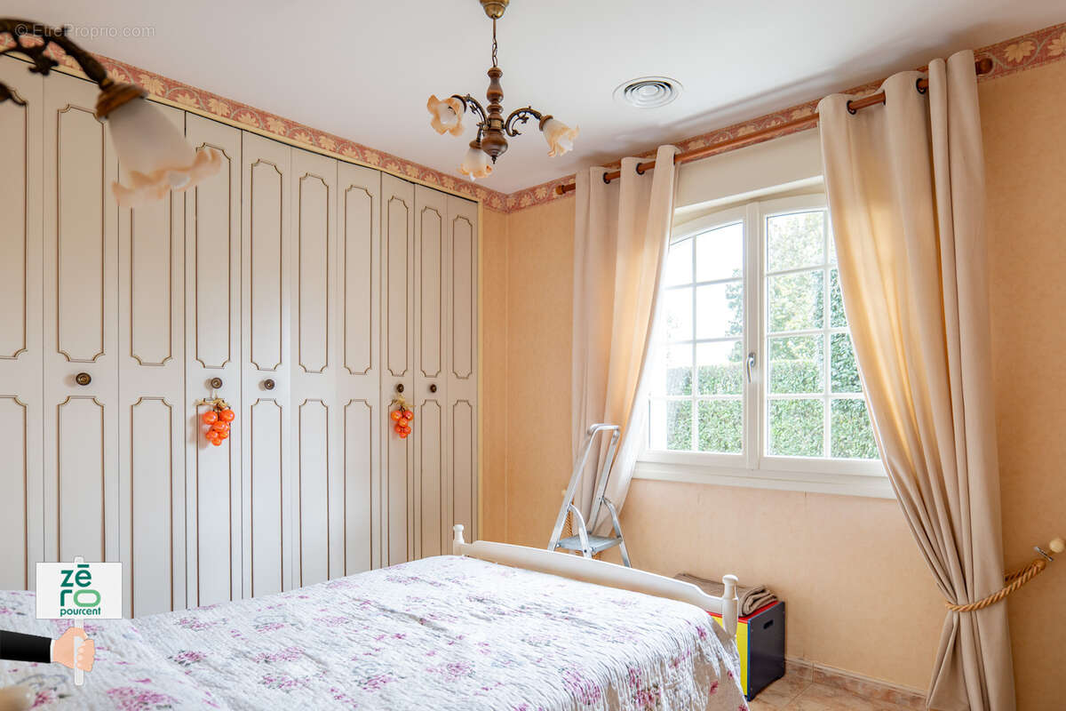 Maison à LES MAGNILS-REIGNIERS