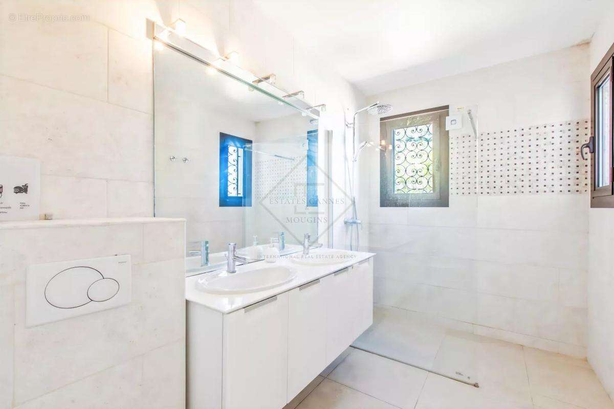 Maison à CANNES