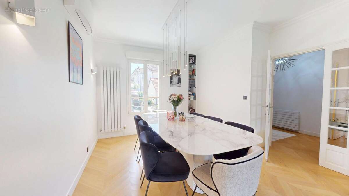 Maison à LES PAVILLONS-SOUS-BOIS