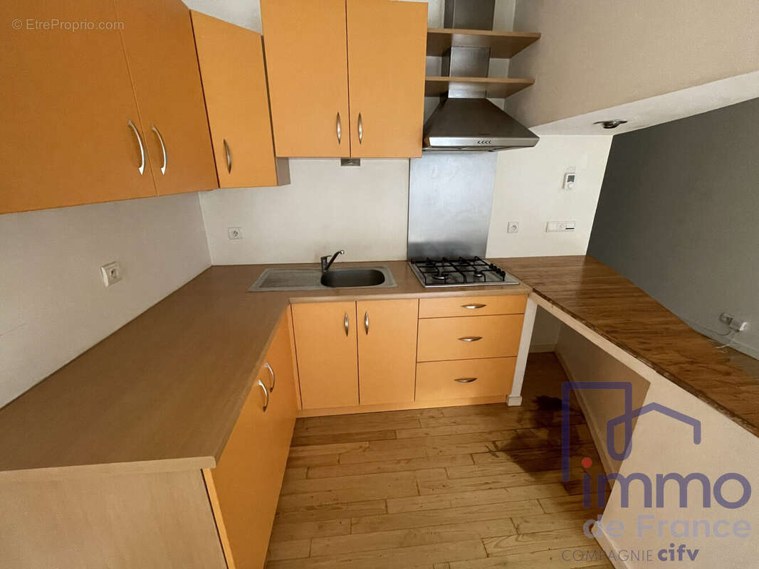 Appartement à SAINT-ETIENNE