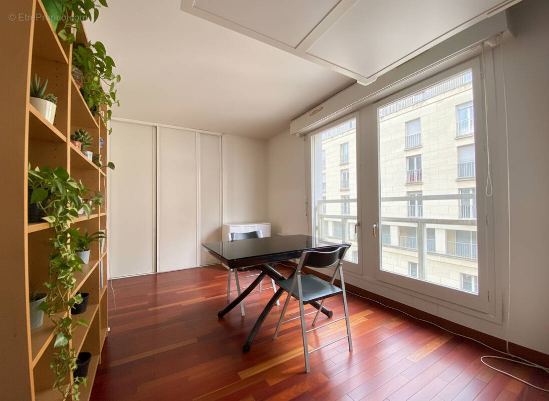 Appartement à PARIS-3E