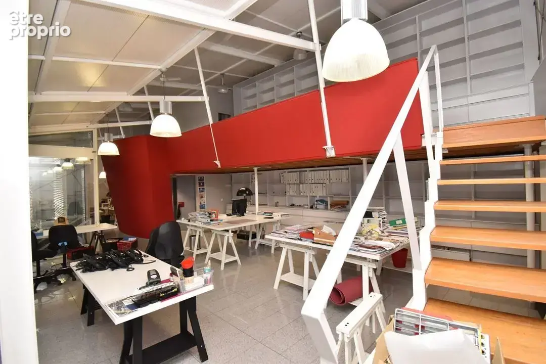 Maison 556 m² à Valenciennes  - photo 4