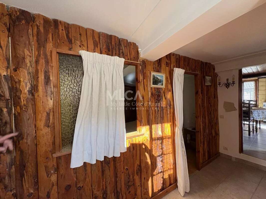 Appartement à SAINT-ETIENNE-DE-TINEE