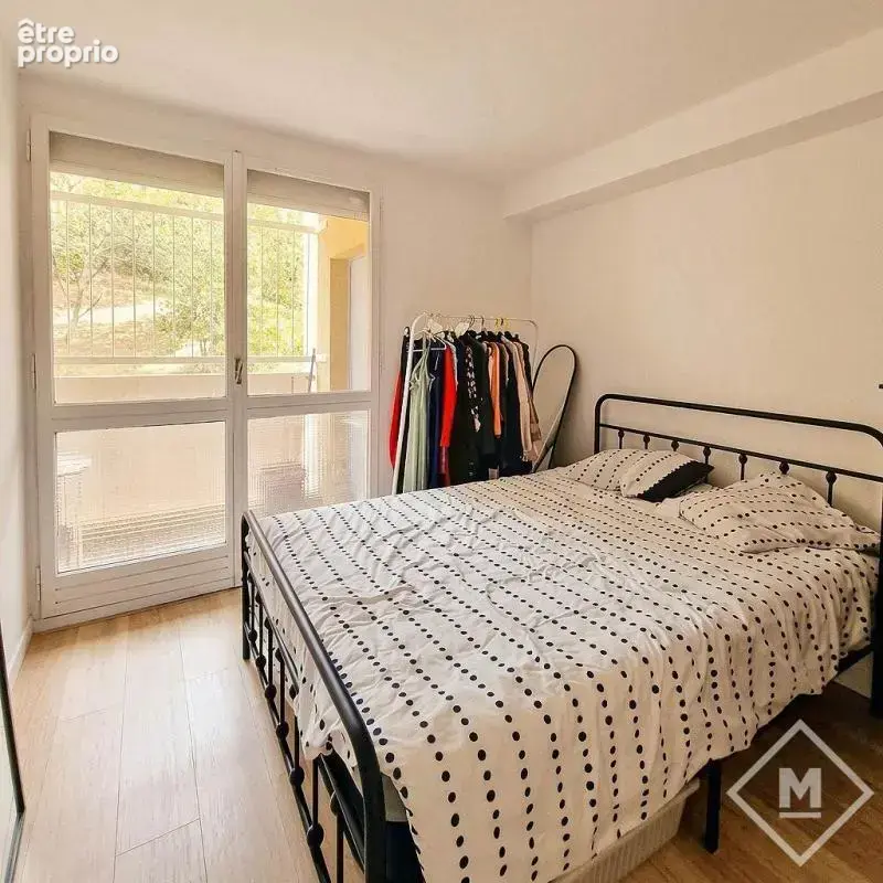 Superbe Duplex T6 de 122 m² refait à neuf, extérieurs et parking facile à Saint-Jérôme - photo 7