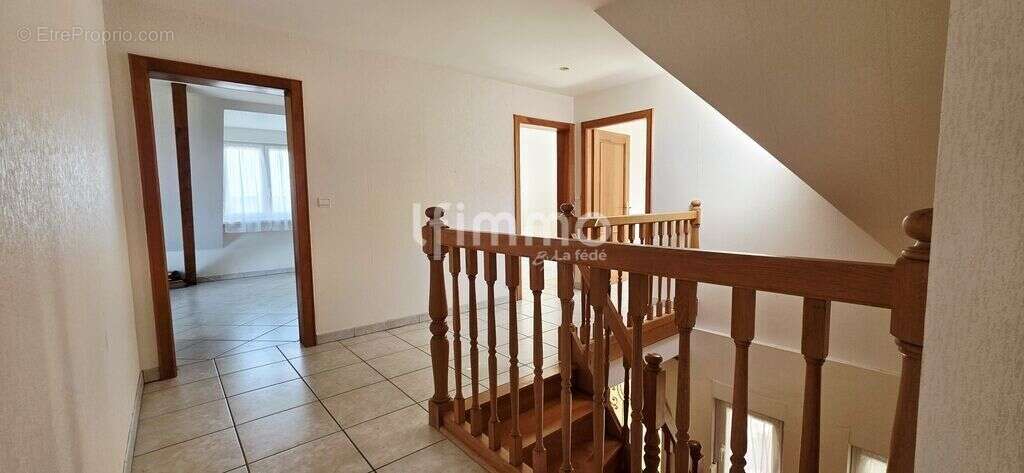 Maison familiale 190 m² – 13,63 ares constructibles – Triple gar - photo 13
