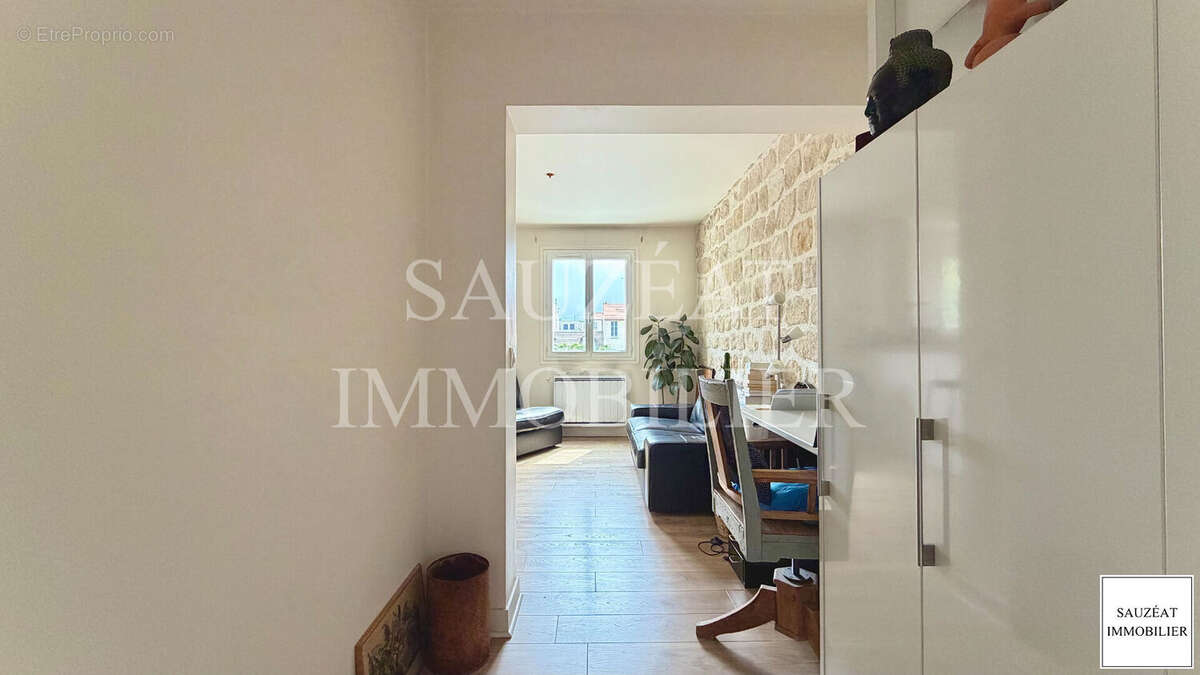Appartement à MONTROUGE