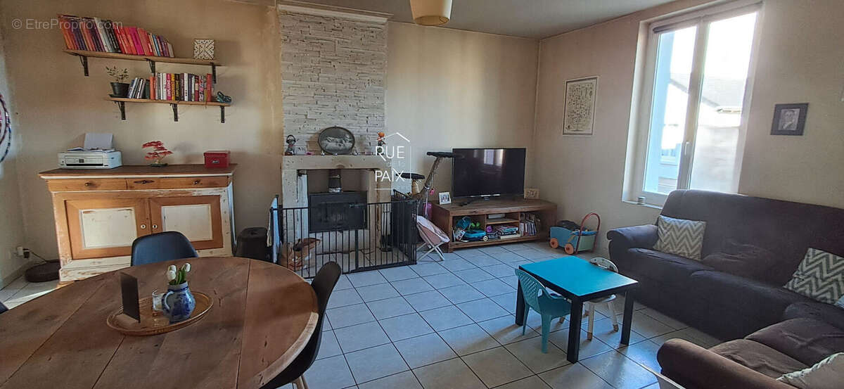 Maison - Saint Genest D'Ambiere 125.46 m2 - photo 3