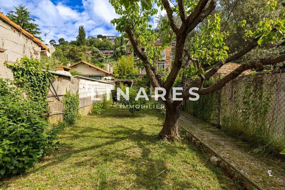 Appartement à MARSEILLE-11E