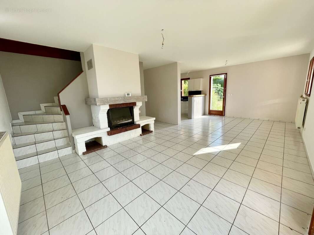 Maison 114 m² à Cruseilles  - photo 4