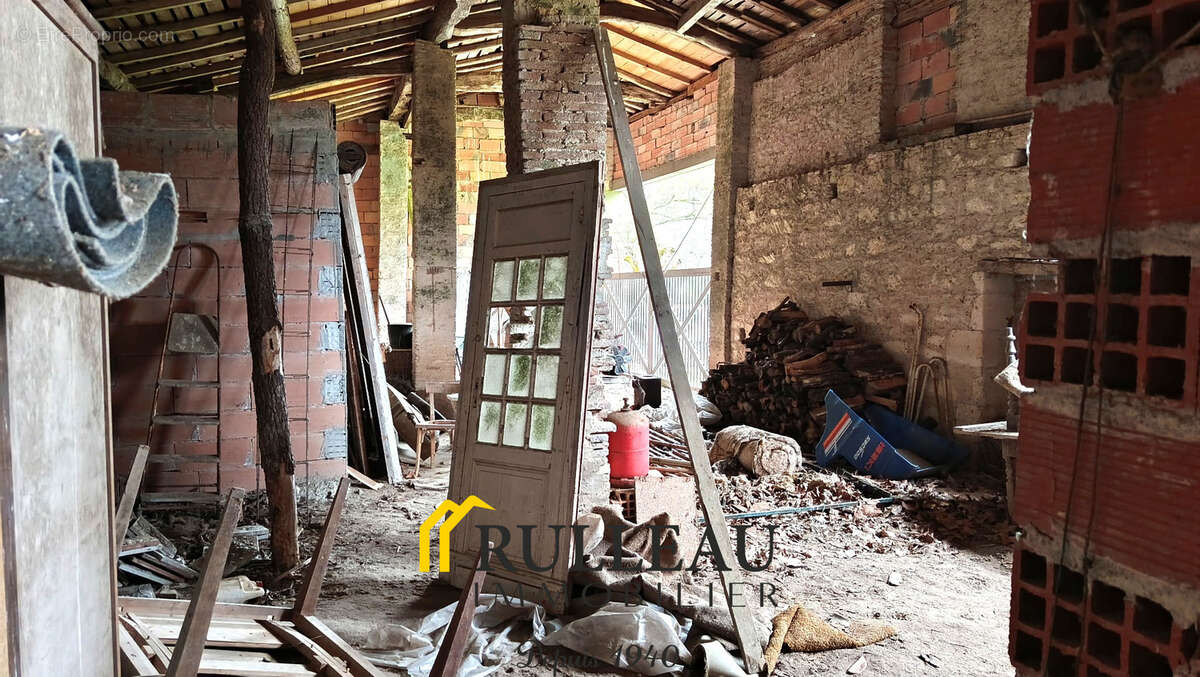 Maison et dépendance à Laruscade - photo 15