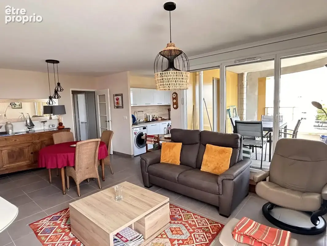 Appartement t3 -  ascenseur - terrasse - parking - photo 5