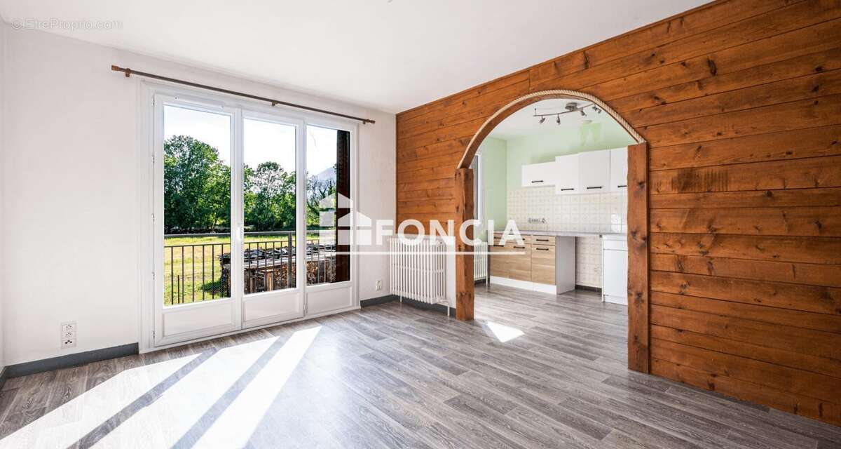 Ensemble immobilier avec potentiel locatif à Grignon, à proximité d’Albertville - photo 2