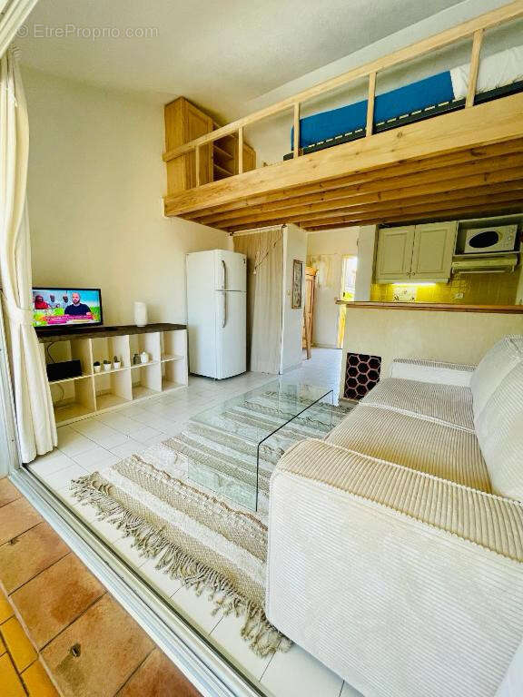Appartement à COGOLIN