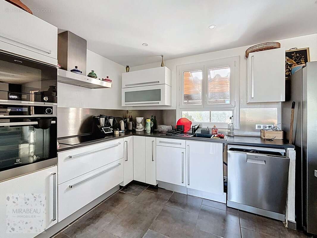 Maison à BEAUMONT-DE-PERTUIS