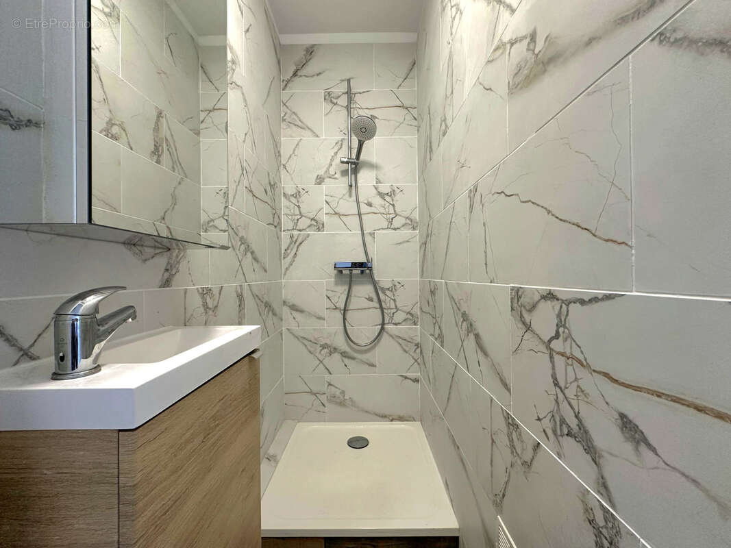 Appartement à MARSEILLE-9E