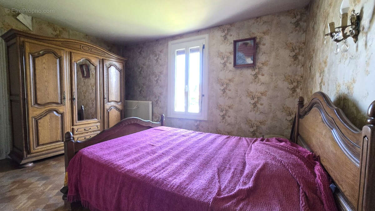 Maison familiale avec grand terrain arboré ? Un bien rare au fort potentiel - photo 7