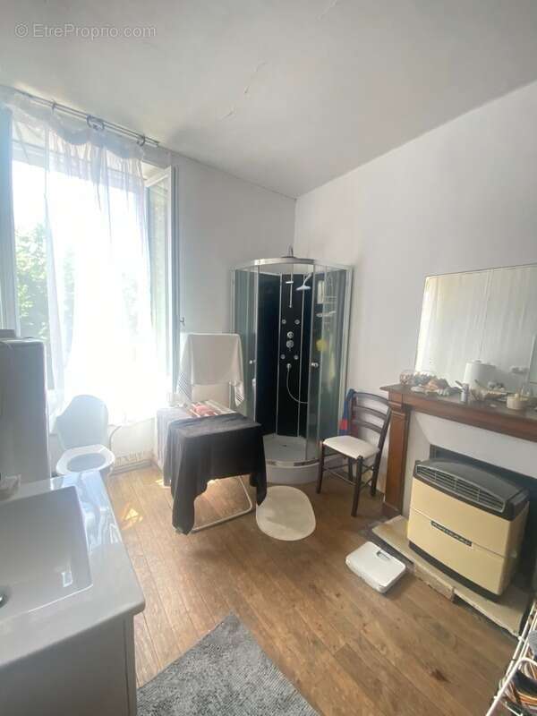 Maison à DUN-LE-PALESTEL