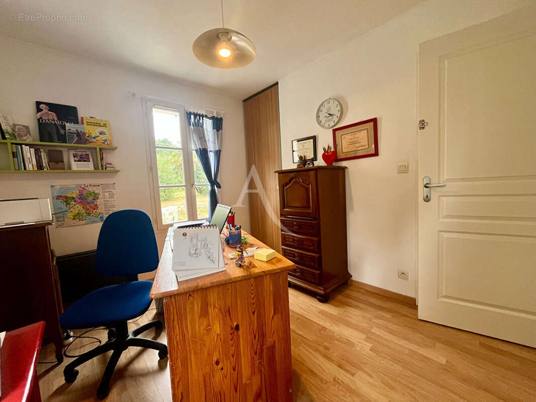 Maison à L&#039;AIGUILLON-SUR-VIE