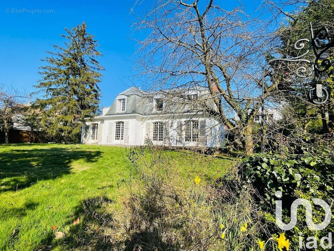 Photo 1 - Maison à CHENNEVIERES-SUR-MARNE