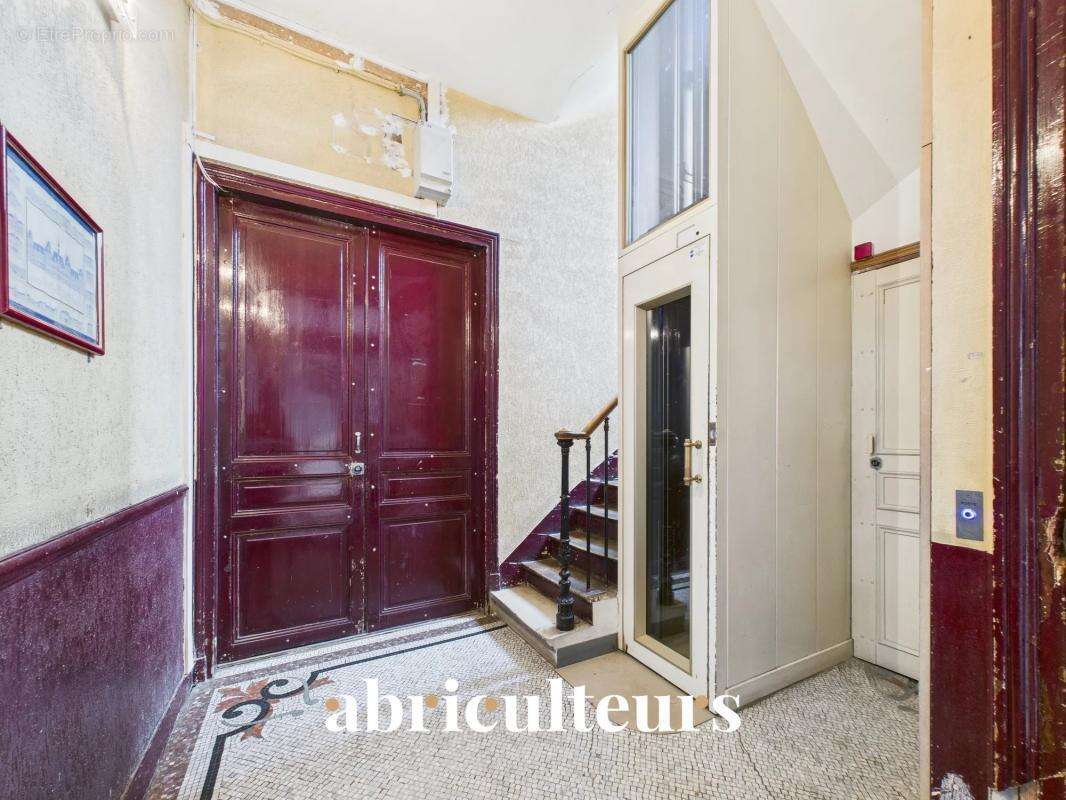 Appartement à PARIS-20E