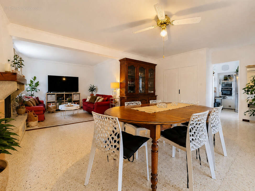 Maison 116 m² à Bagnols-Sur-Ceze  - photo 4