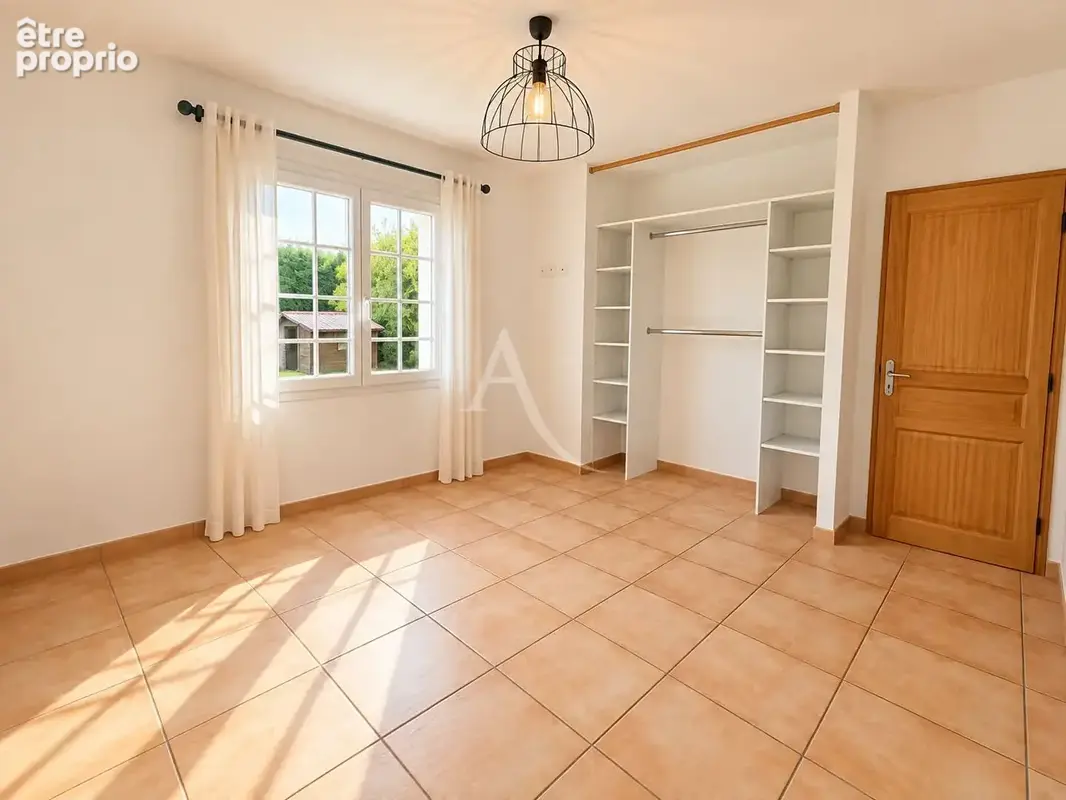 PUJAUDRAN - Villa T6 - 170m2 5 chambres avec piscine et double garage sur 4100m² - photo 10