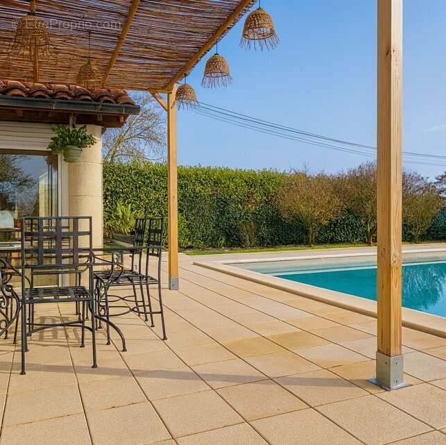 Maison à BASSILLAC