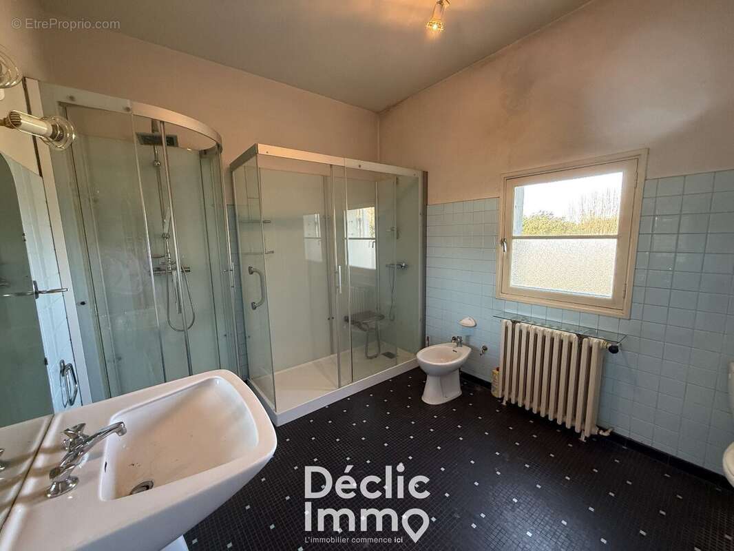 Maison à FARGUES-SAINT-HILAIRE