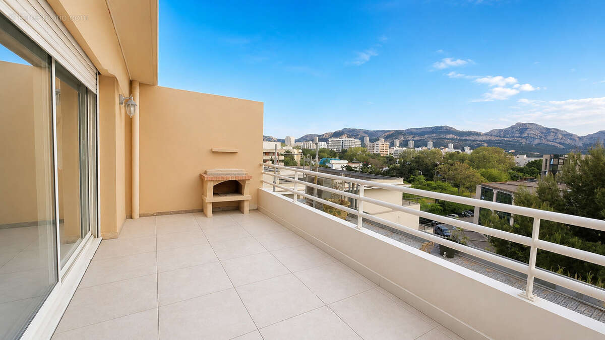 Appartement à MARSEILLE-8E