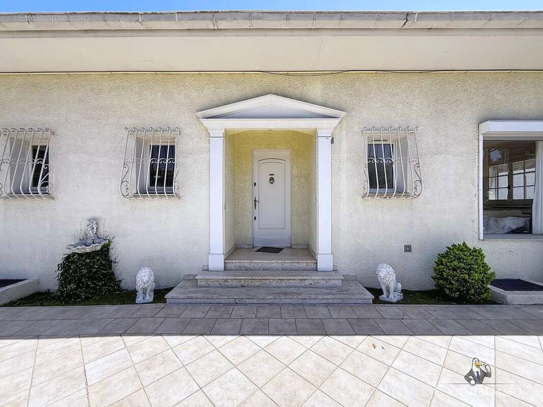 Maison à CANNES