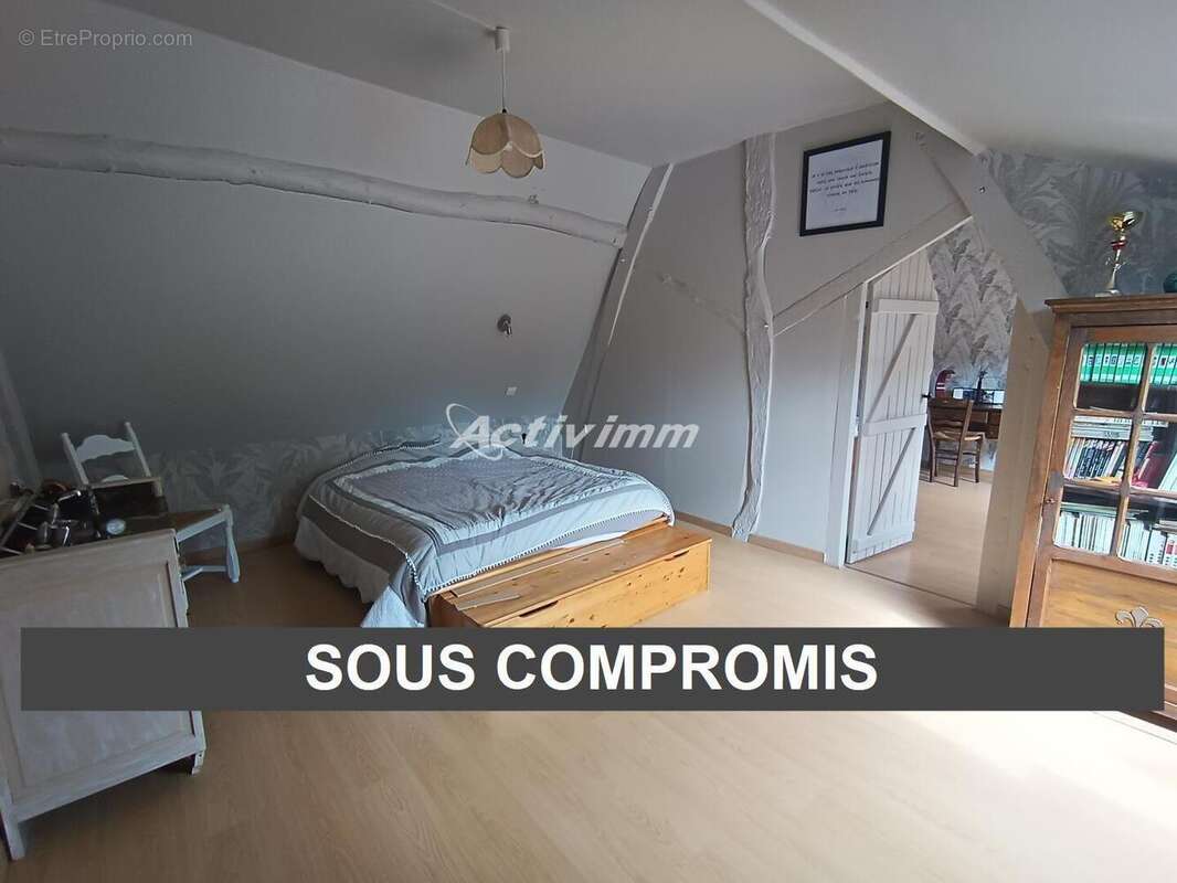 4257 23 - Maison à HESDIN