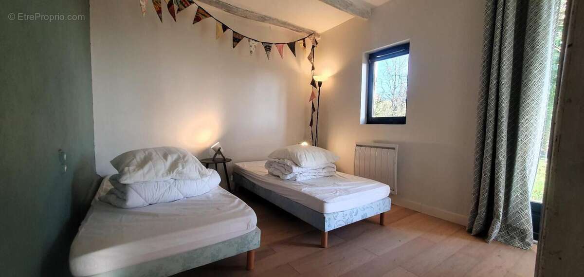 Maison à LA SALVETAT-PEYRALES