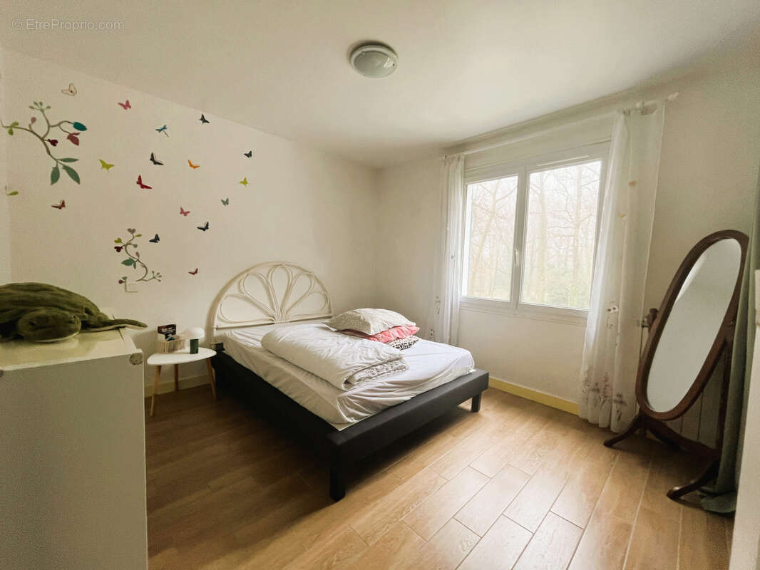 Maison à CHENAC-SAINT-SEURIN-D'UZET