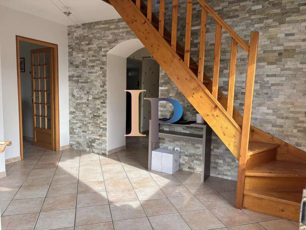 Pouilly sous charlieu - photo 4