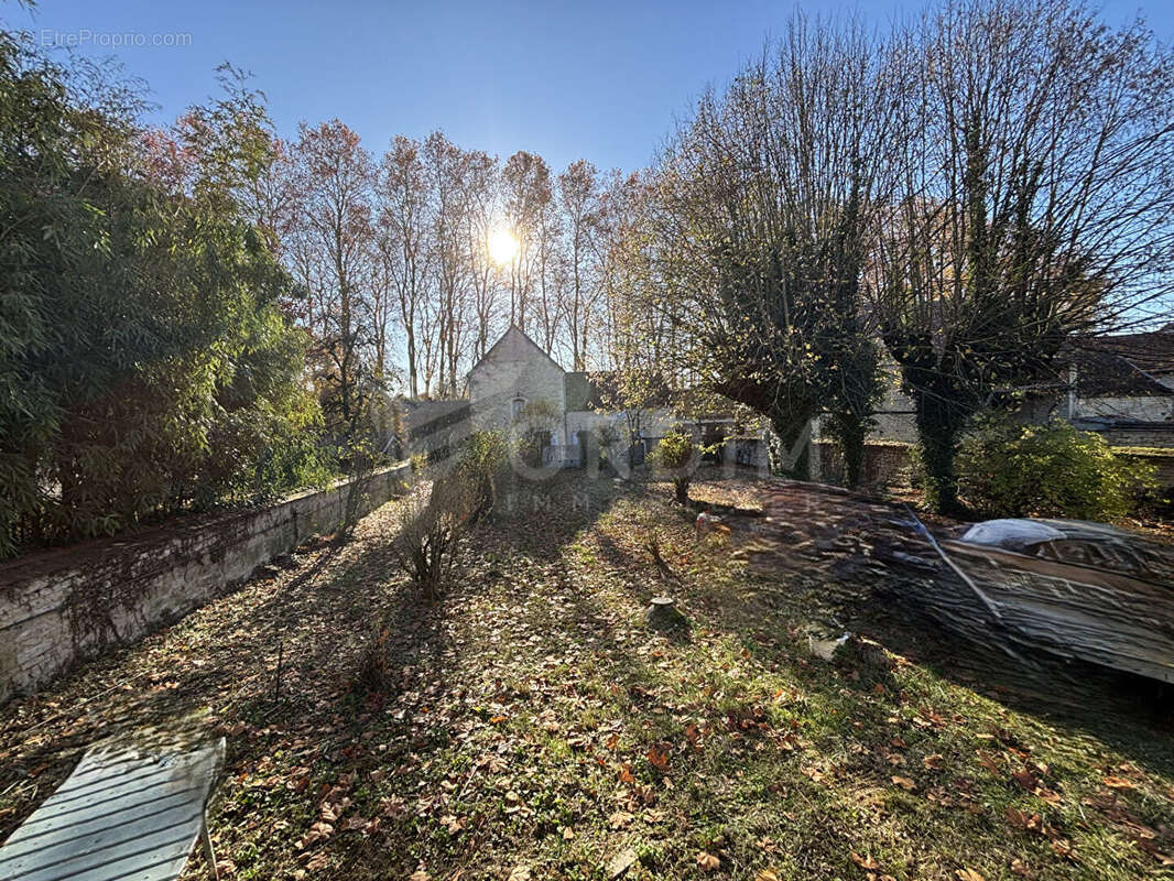 Maison à ANCY-LE-FRANC