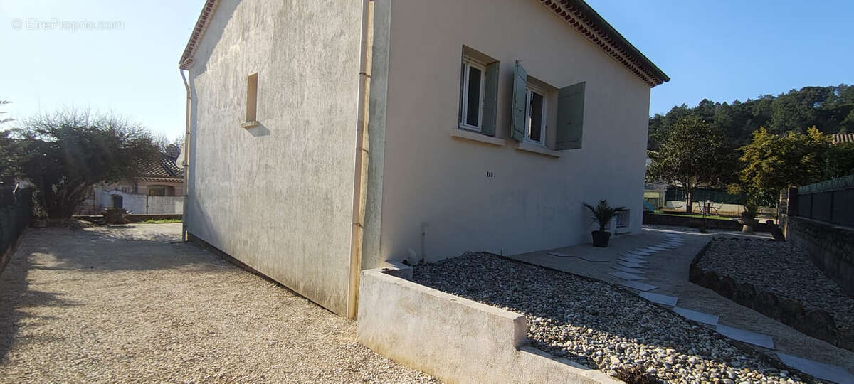 Maison à BAGNOLS-SUR-CEZE