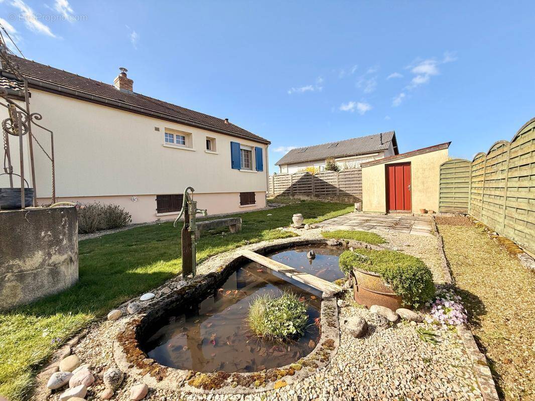 Maison à VAROIS-ET-CHAIGNOT